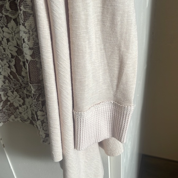 Beautiful cardigan with great details - Picture 4 of 7